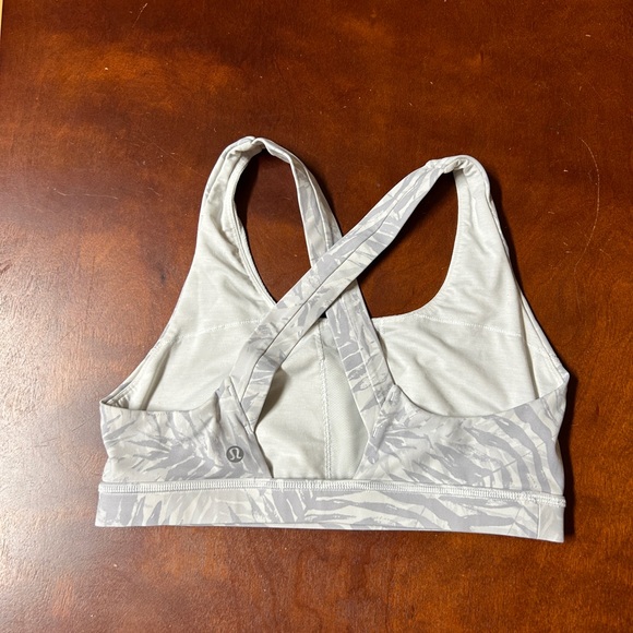 Lululemon sport bra - Picture 3 of 3
